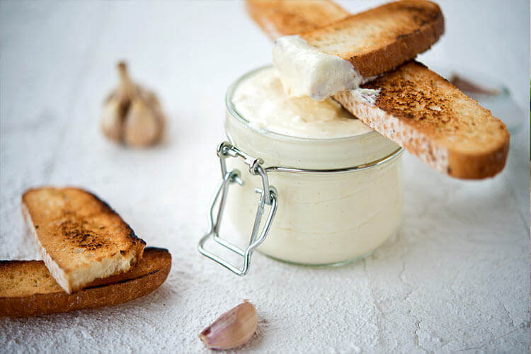 Vegane Mayonnaise als Dip